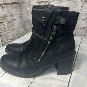 Women’s Black Ankle Boots Size 8.5M – Restless, Block Heel, Zipper